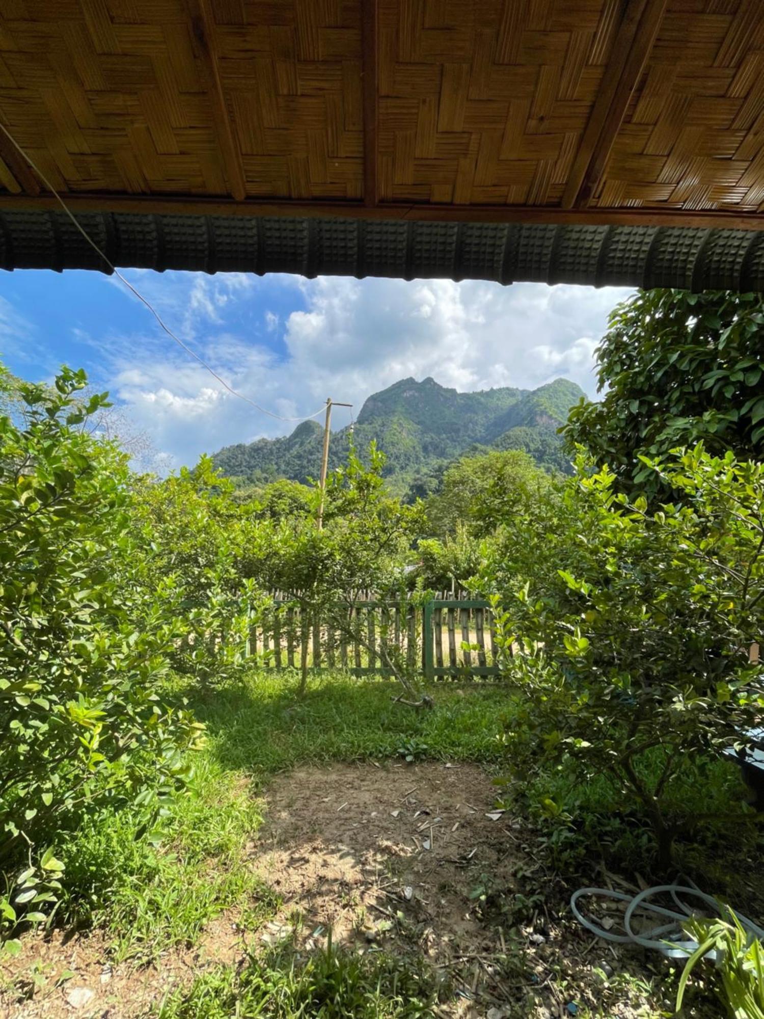 Nong Khiaw Ing Ing Mountain View Bed & Breakfast Exterior photo