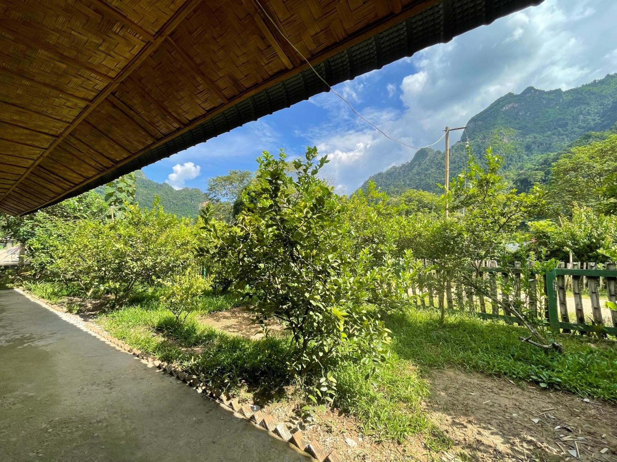 Nong Khiaw Ing Ing Mountain View Bed & Breakfast Exterior photo